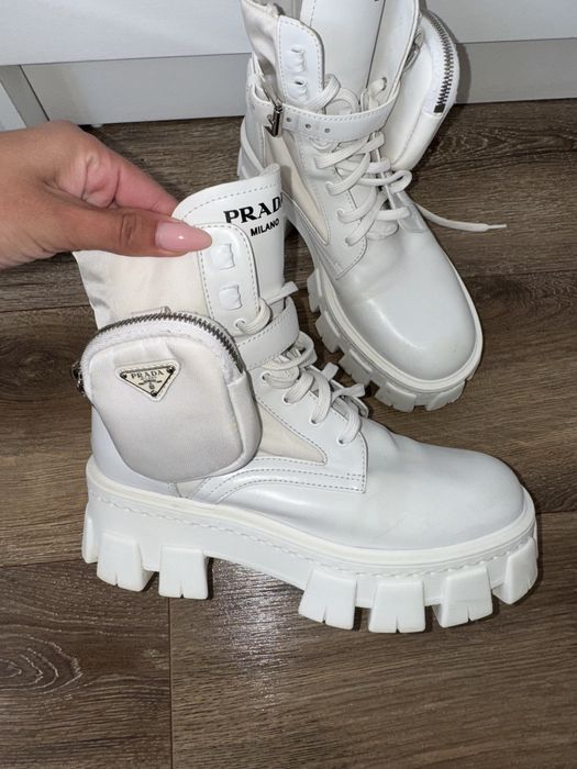 Prada re-edition боти / кубинки