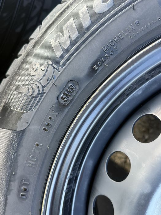 Jante Ford originale 5x108, 205 60 R16 cu anvelope Michelin dot 3119