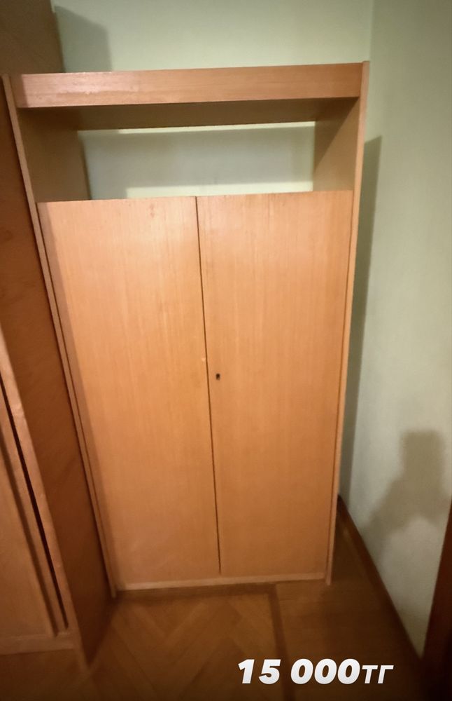 Прдам деревянную винтажную мебель