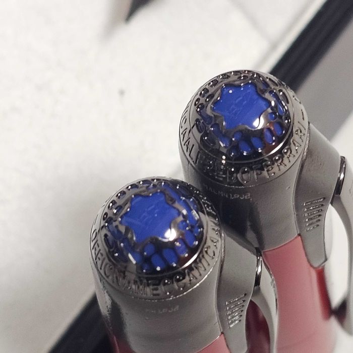 Pix si stilou Montblanc Ferrari Edition