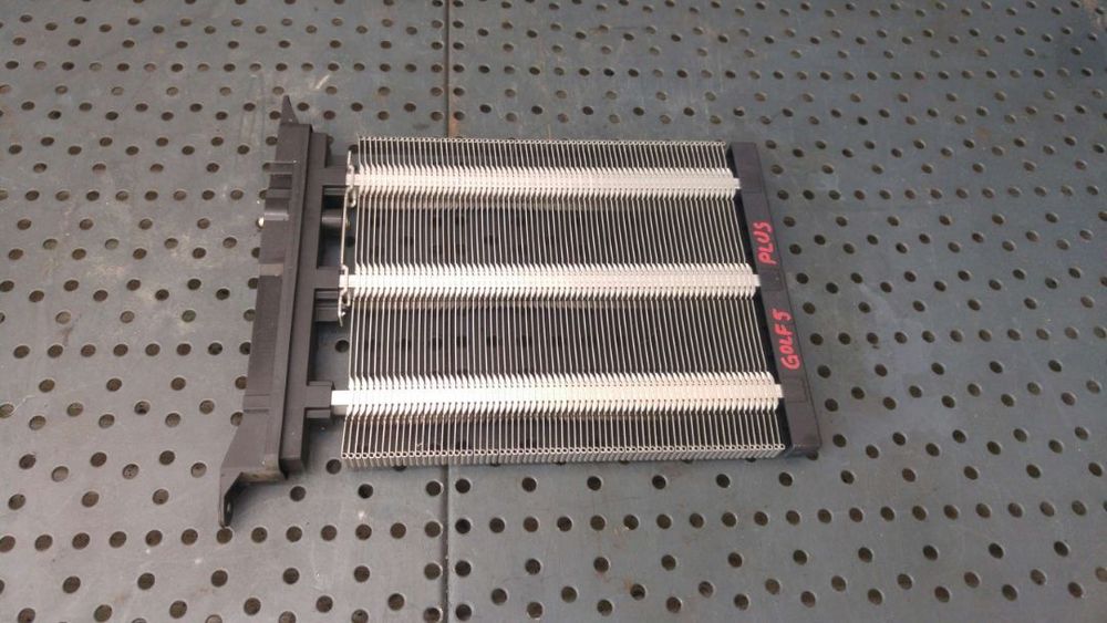 Radiator incalzire bord habitaclu vw golf 5 plus 5m1 521 cz0134100430 1k0963235f