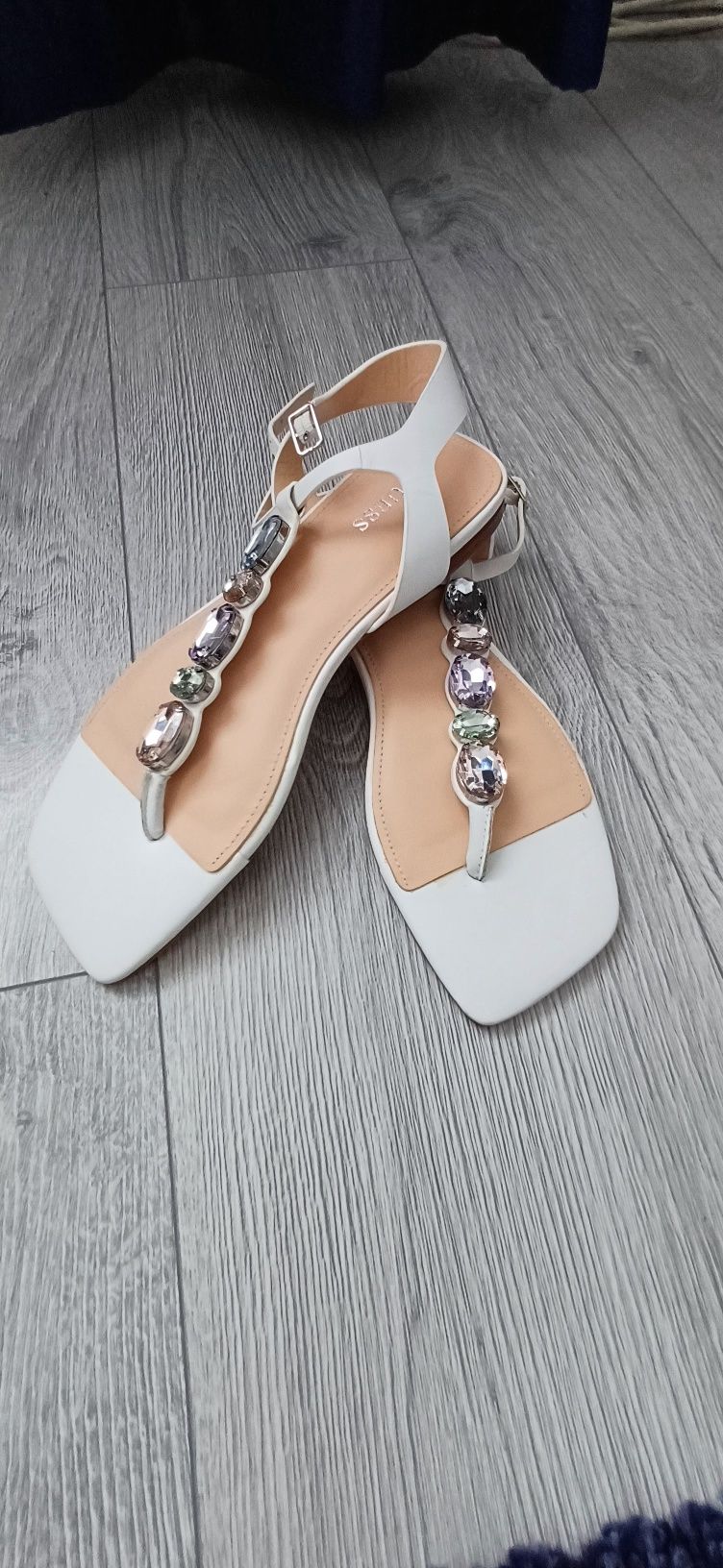 Sandale noi Guess