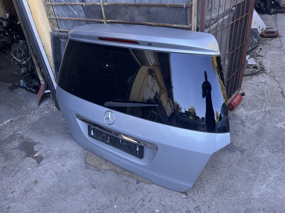 Пета врата Mercedes GL X164