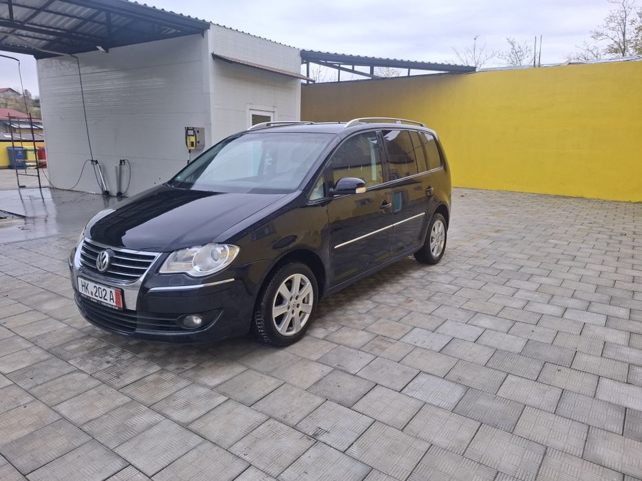 Vând Volkswagen touran 2009//7 locuri