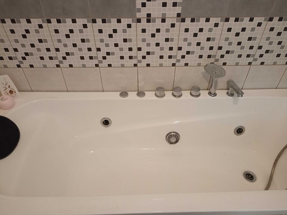 Вана хидромасажна