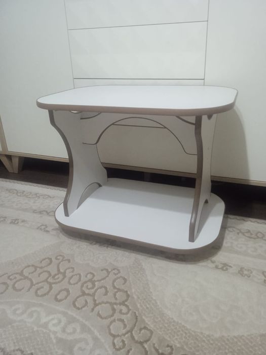 Продам журнальный столик