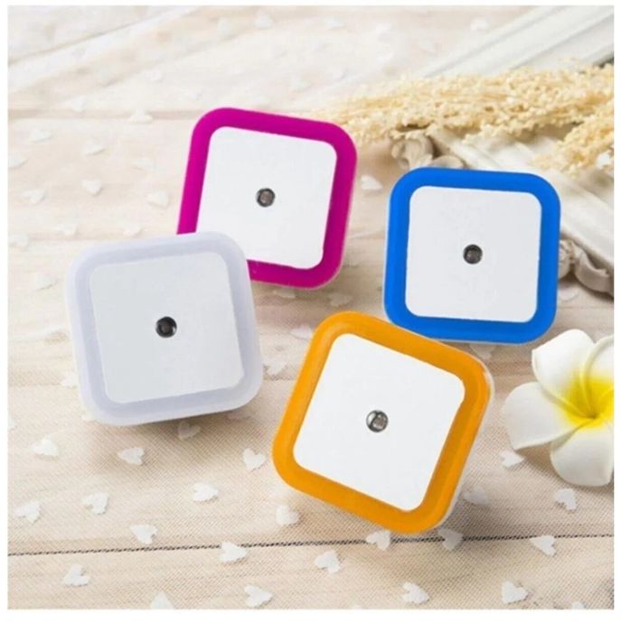 Тъмна сензорна нощна светлина