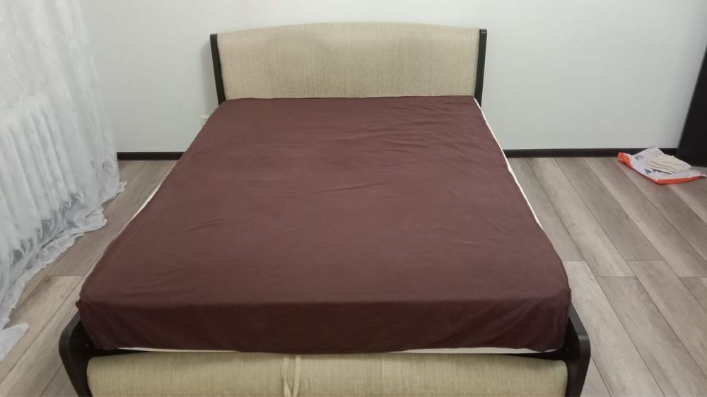 Кровать двухспальная