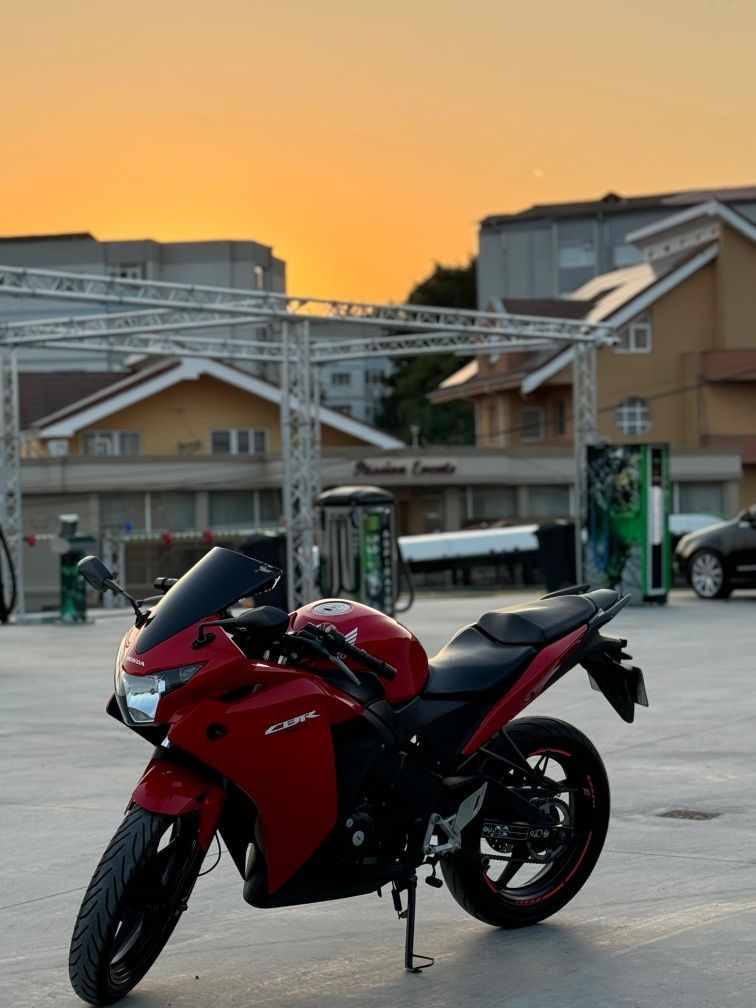 Vand honda Cbr 125 R 2014