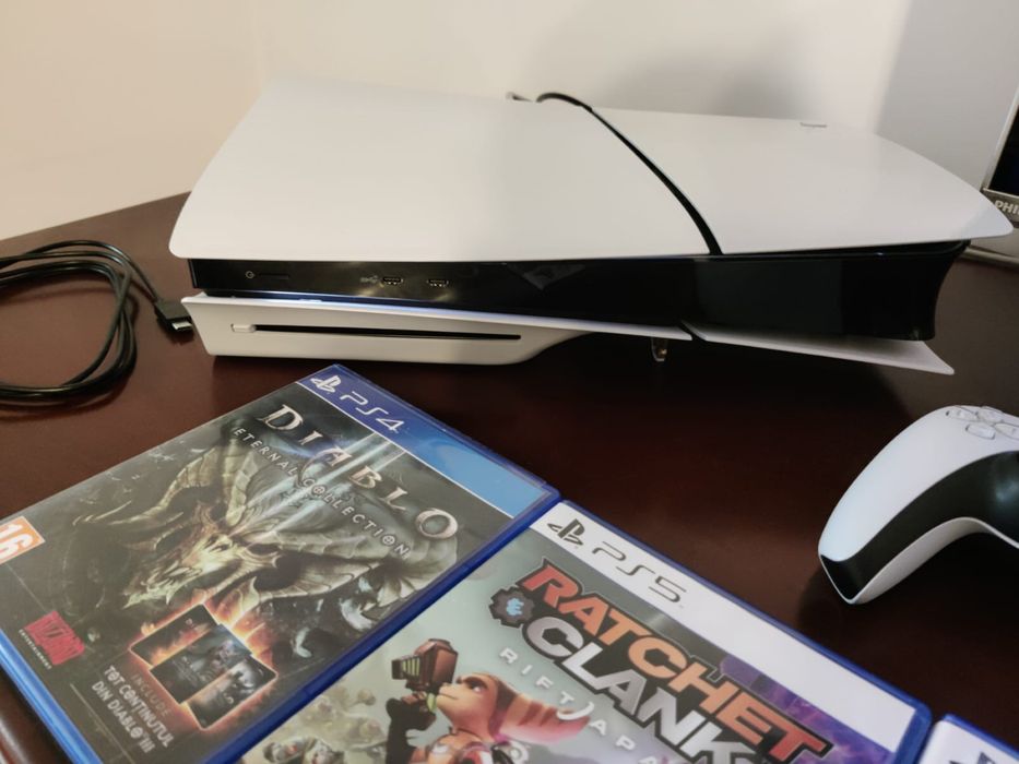 PS5 Slim cu Disk Drive