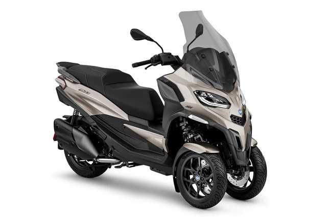 Lichidare stoc Scuter Piaggio MP3 400 E5 | Rate | Leasing