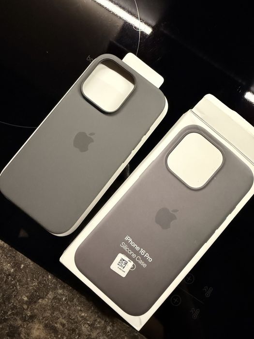 Husa iphone 16 pro silicon Apple OEM