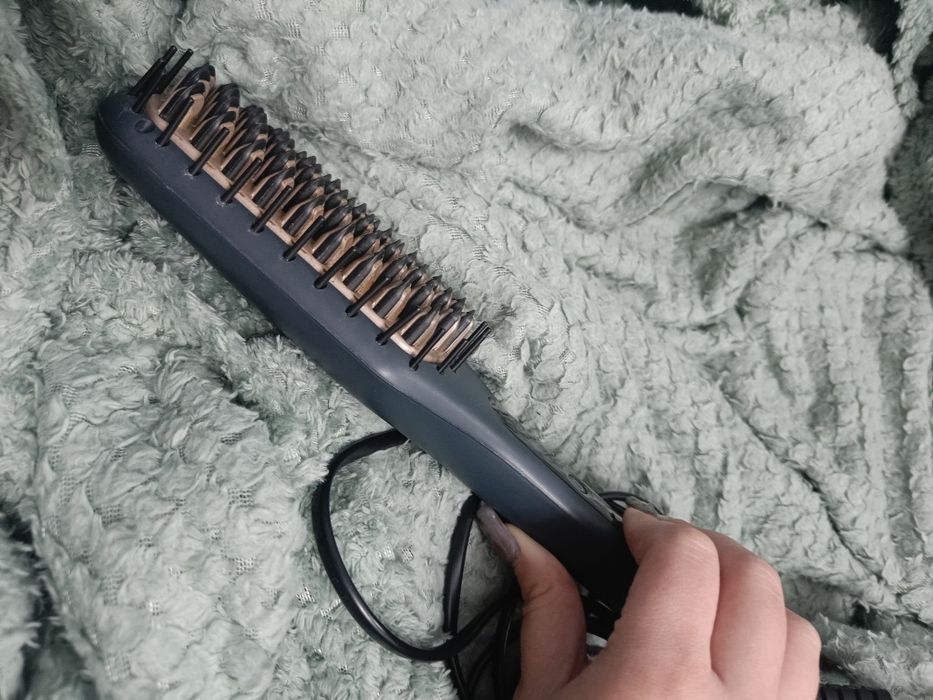 Perie de indreptat parul