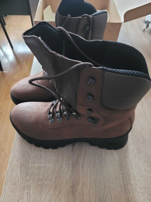 Bocanci impermeabili bărbați