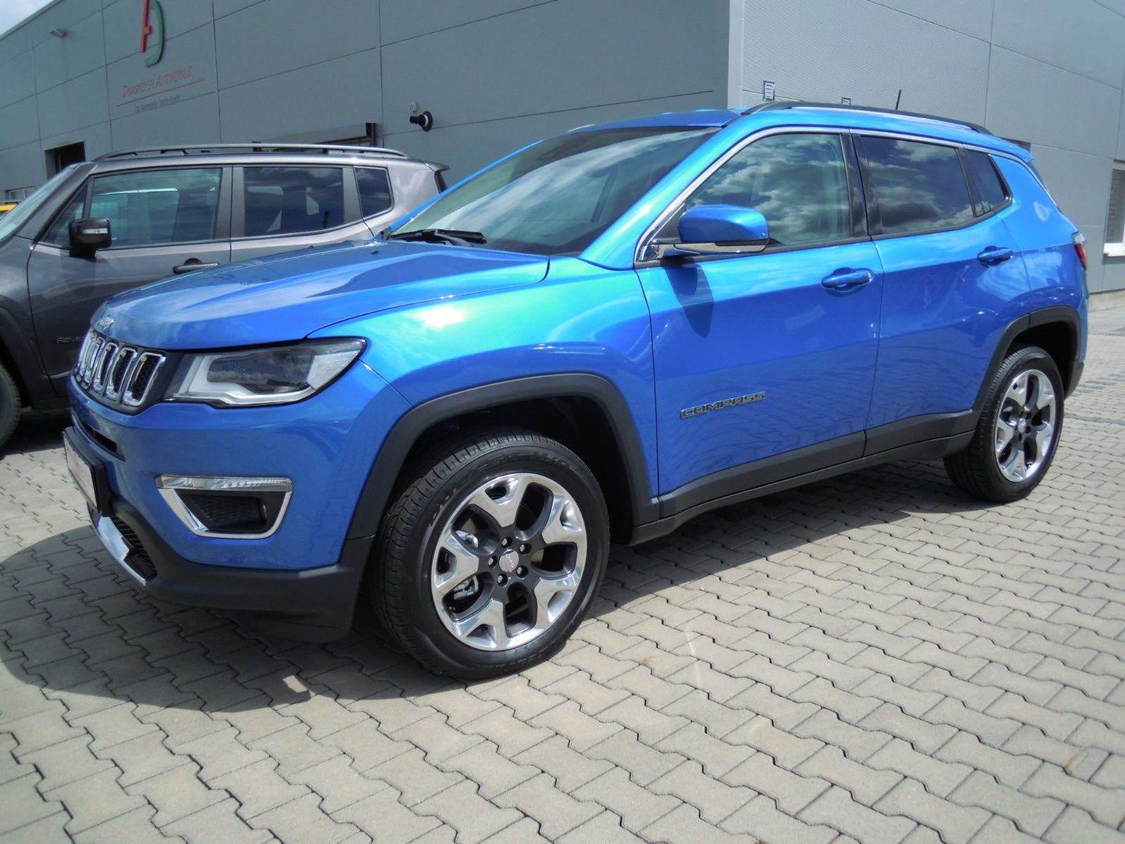 vând jeep compass 2.0 diesel