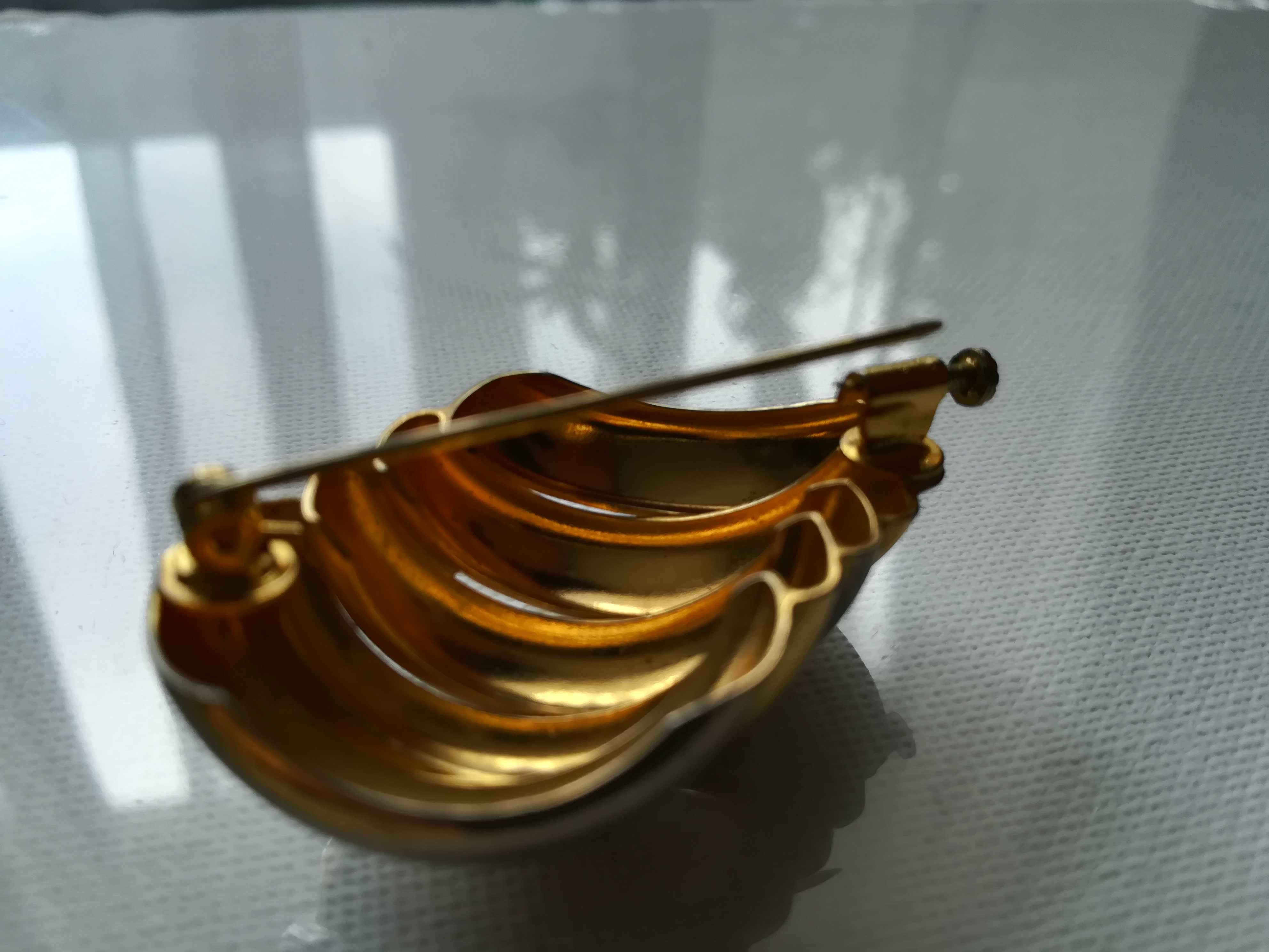 Brosa vintage incheietoare trombon, accesoriu colectie,bijuterie veche