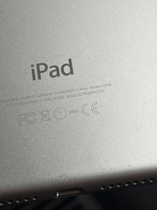 Ipad air a1566 blocat / ecran defect