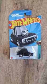 Машинка серии Hot Wheels "Tooned"