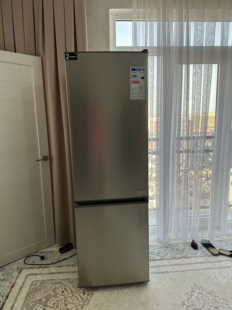 Холодильник midea