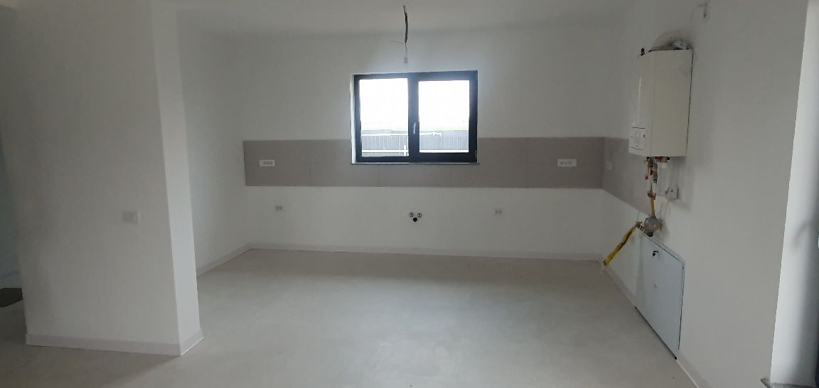 Proprietar vand casa în Serbanesti