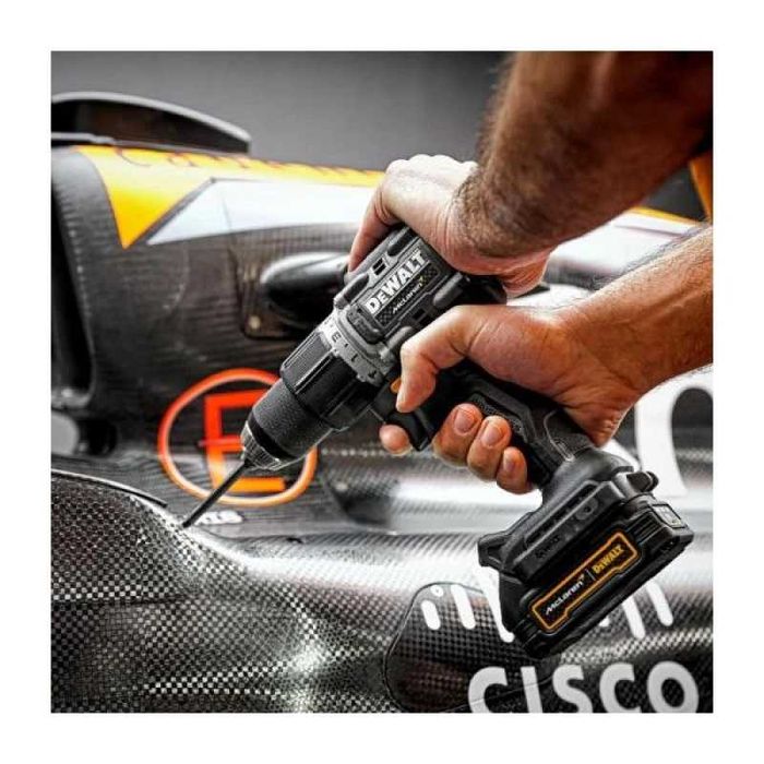 Акумулаторен ударен винтоверт DeWALT,McLaren с 2 батерии и зарядно