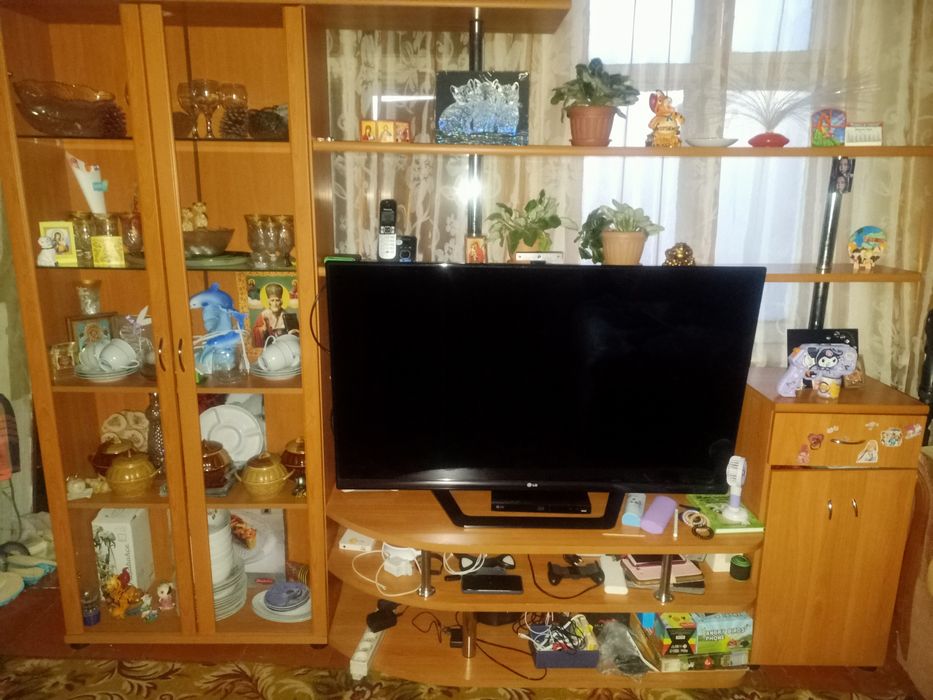 Горка для телевизора
