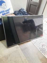 Продам телевизор LG 47LB650V