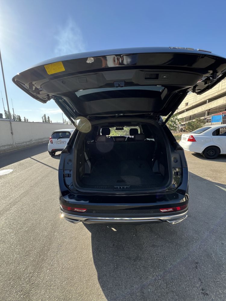 Jetour x90 sotiladi