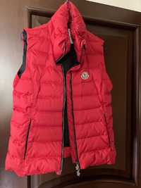 Vesta Moncler rosie groasa