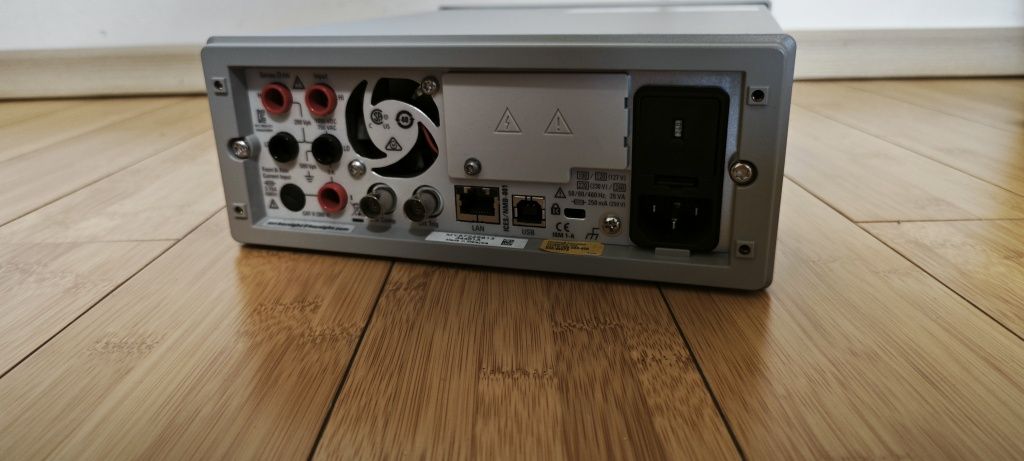 Multimetru Keysight 34461A