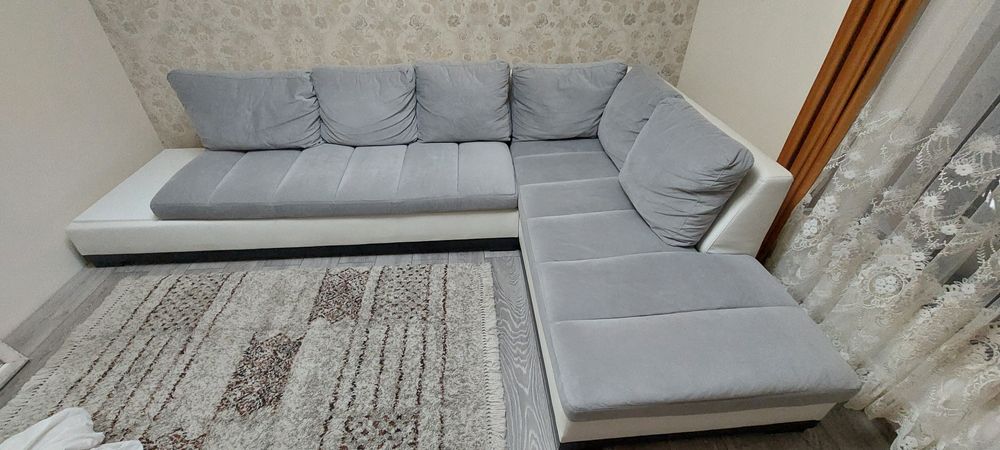 Coltar,canapea,fotolii