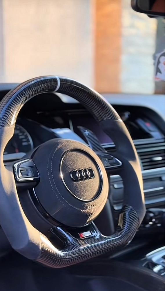 Volane Audi B8 / B8.5 Custom – Carbon / Alcantara / Piele