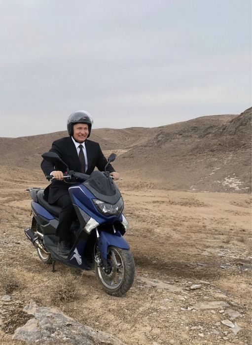 Продается скутер N Max в хорошем состоянии с допами