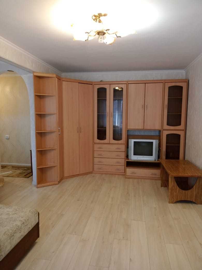 *Продается 2- х комн ,в городе, район боулинга!!!