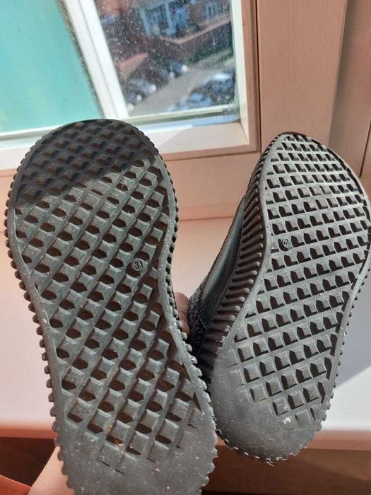 Ботинки кожаные черные для девочки производство Турция