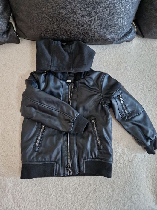Vând geaca copii