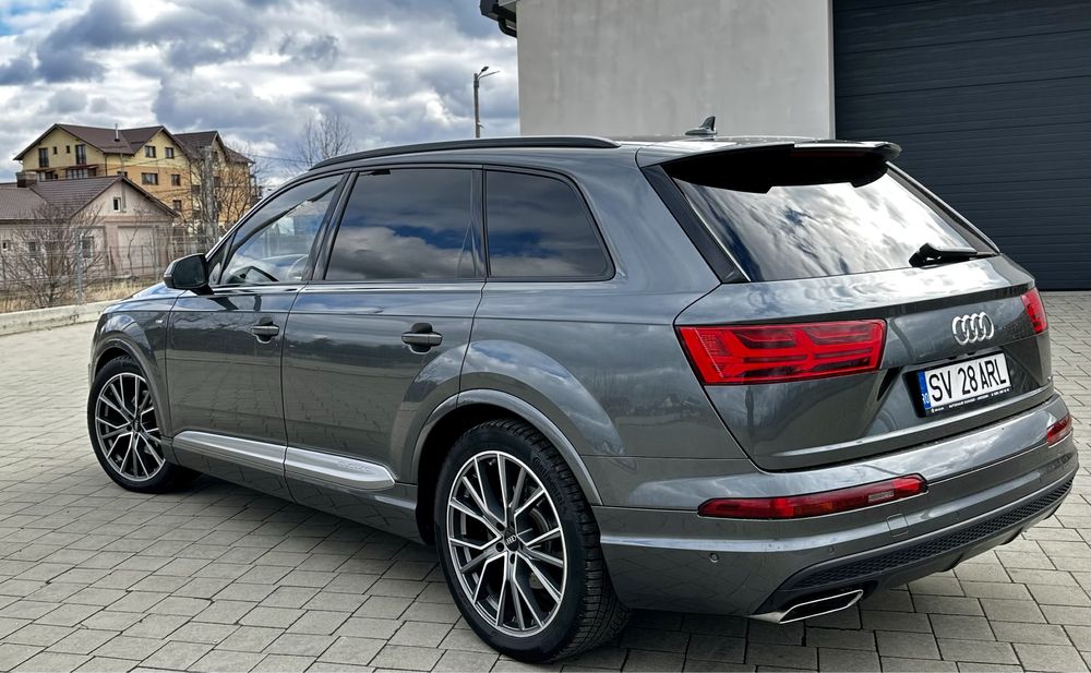 TVA deductibil Audi Q7, S-line exterior/interior, panoramic, alcantara