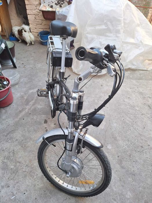 Bicicleta electrica cu acceleratie