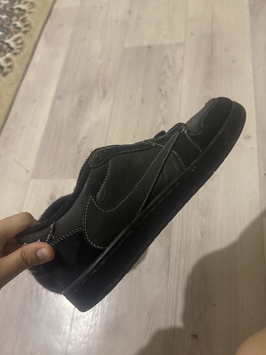 Продам мужские кросовки найк на осень