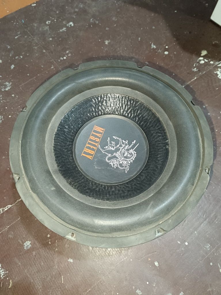 Продам динамик для сабвуфера