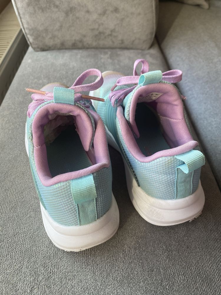 Маратонки Skechers