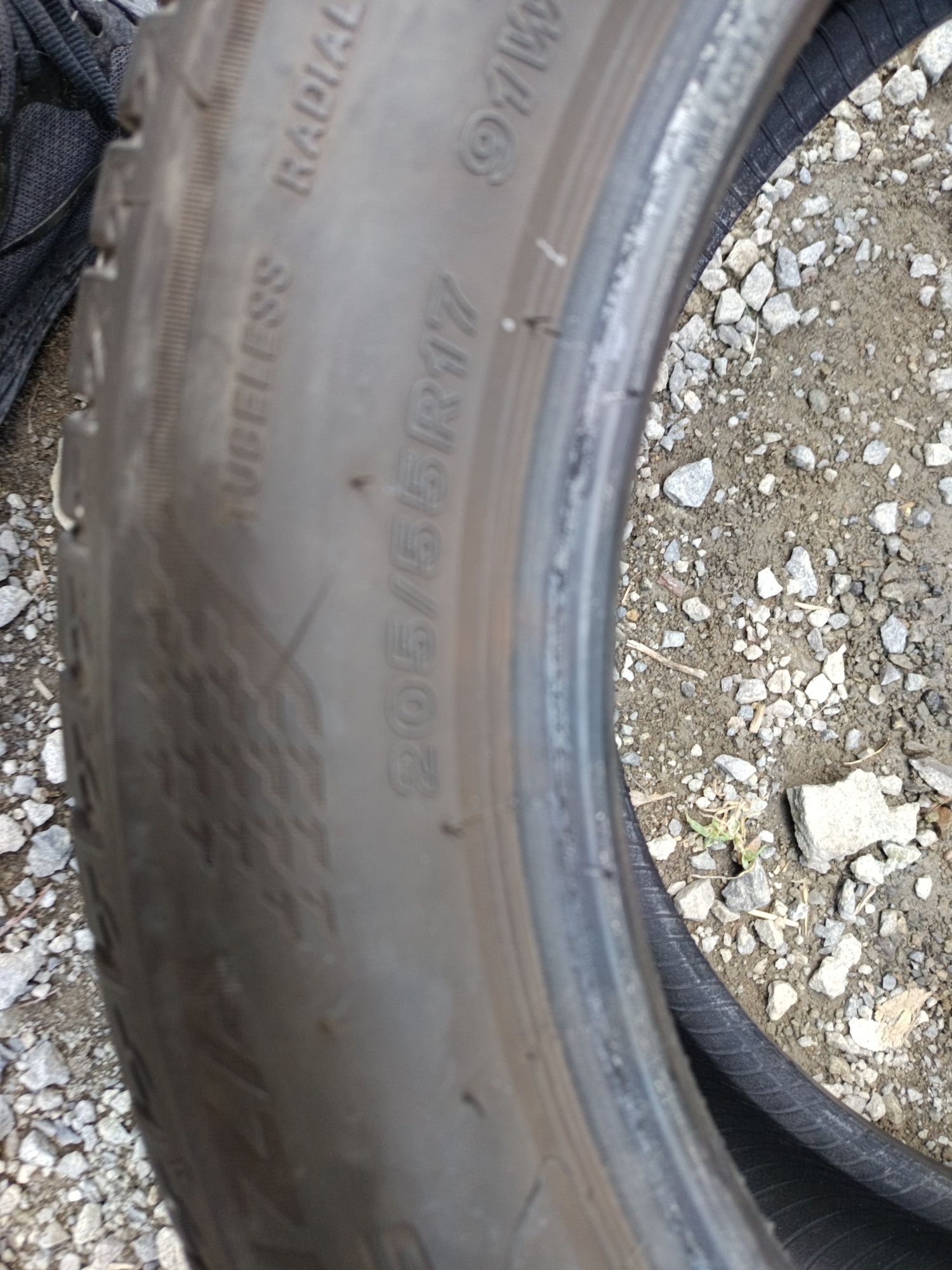 205 55R 17 BRIDGESTONE Дот3819