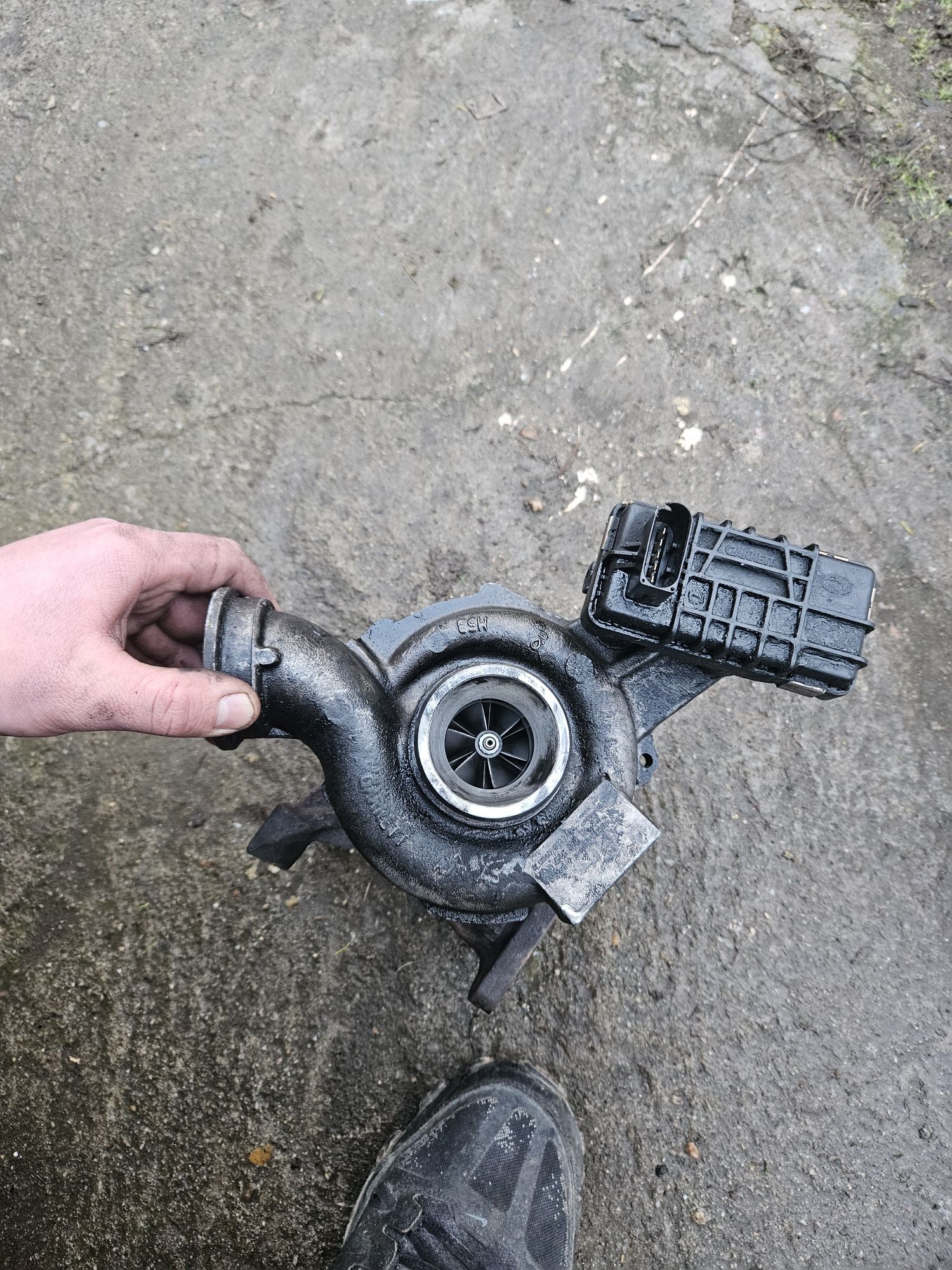 Vând turbo  Mercedes Sprinter/Vito euro 4 de 2.2 cu actuator