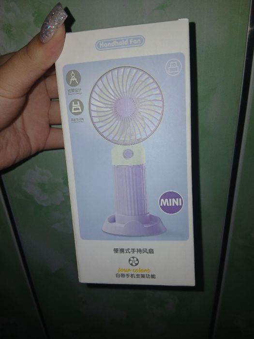 Мини вентилятор.