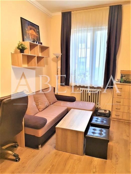 Дава се под наем Двустаен апартамент в София, Център - 50 кв.м за 450 € - Снимка #1