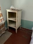Старинная полка для хранения предметов