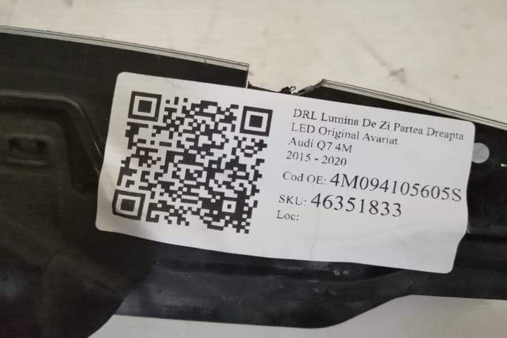 ДРЛ Дневна Светлина Дясна Страна LED Оригинален Повреден Ауди / Audi Q