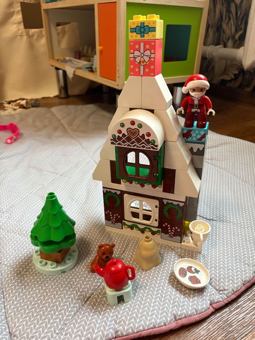 Конструктор Lego Duplo домик деда мороза