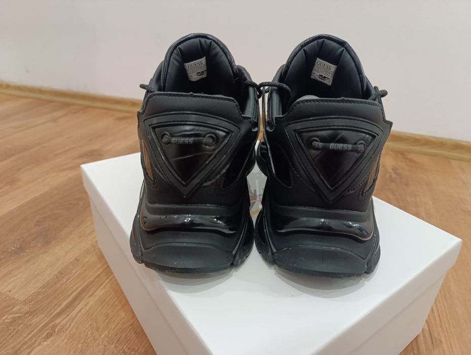 Guess мъжки обувки