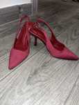 Pantofi stiletto